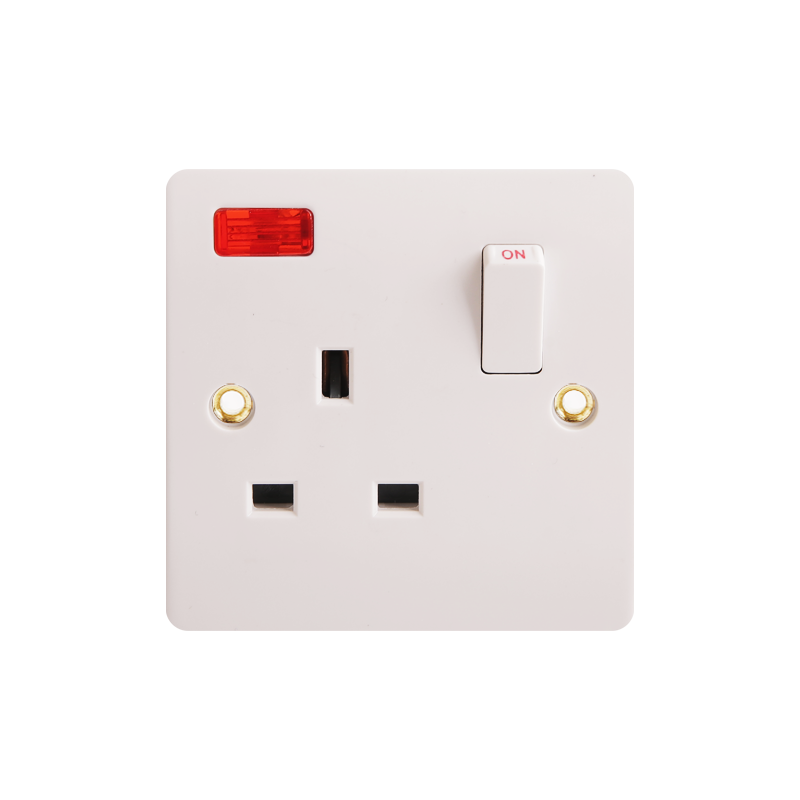 13A 1 Gangs Bakelitt Switched Socket med Neon HK6113VN